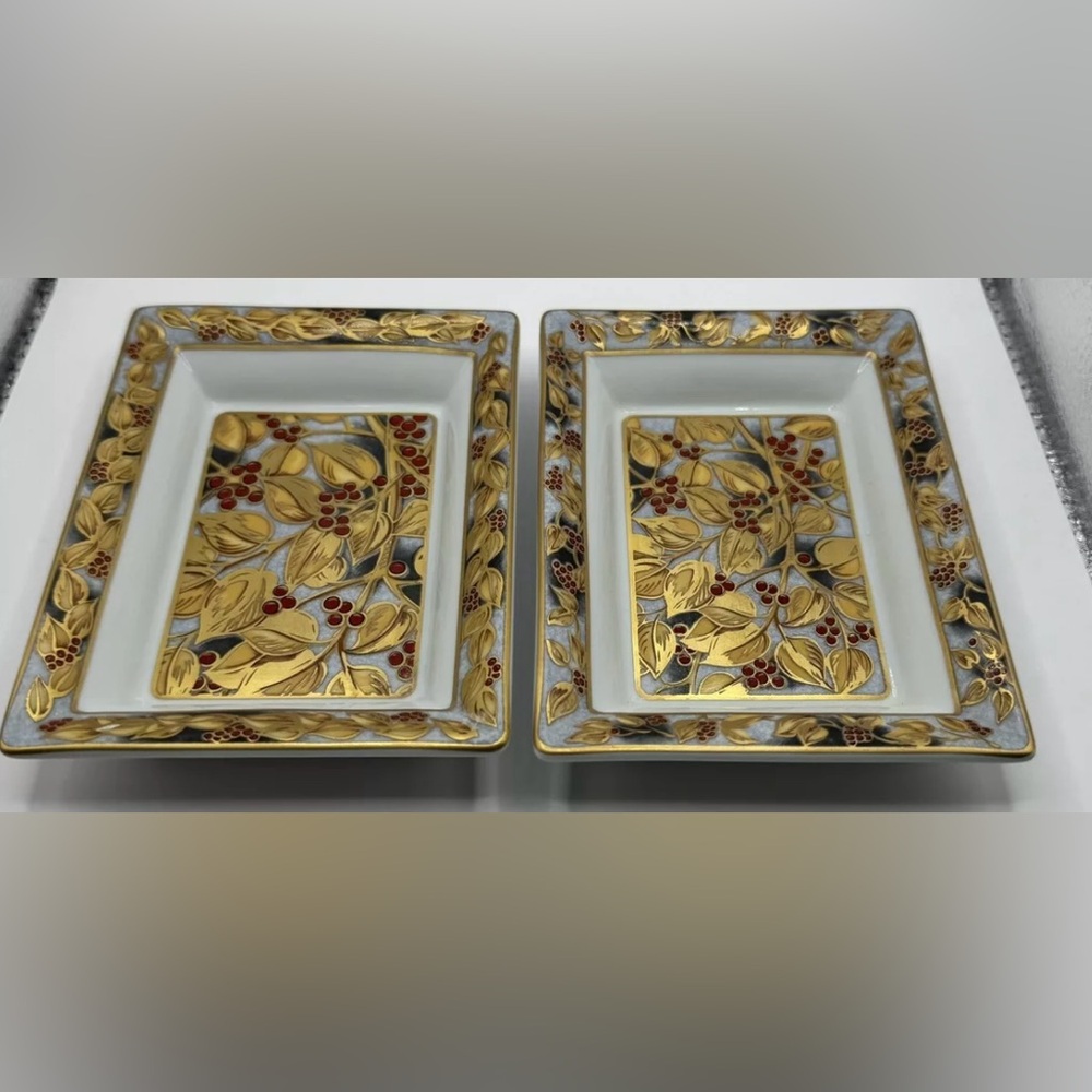 This is a Patek Philippe Vide Poche, Limoges for Patek Philippe.
